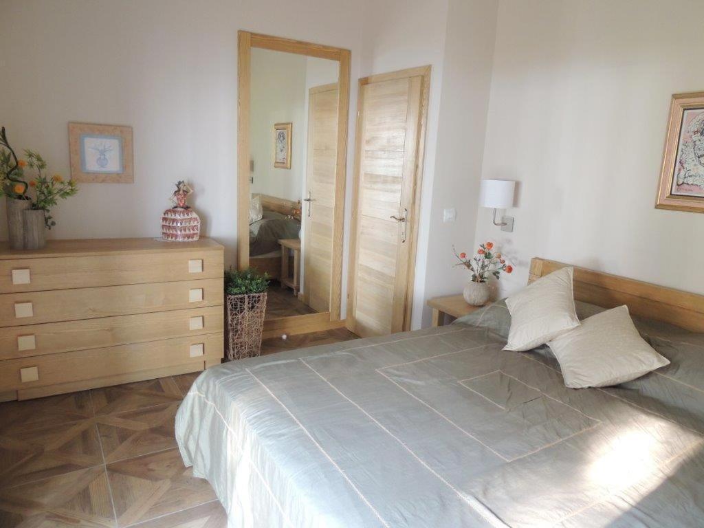 Apartments Erica Luxury Новиград Стая снимка