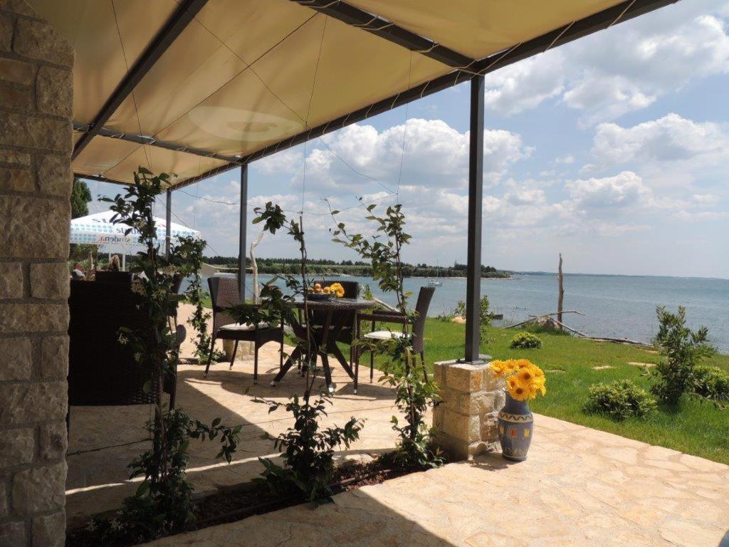 Apartments Erica Luxury Новиград Екстериор снимка